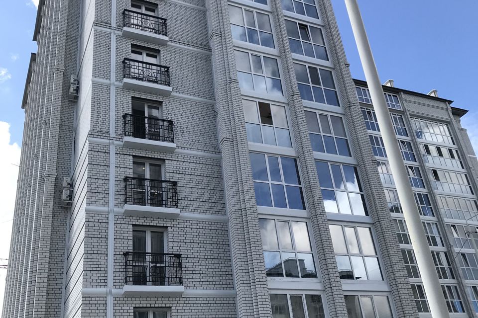 Продаётся 2-комнатная квартира, 60.9 м²