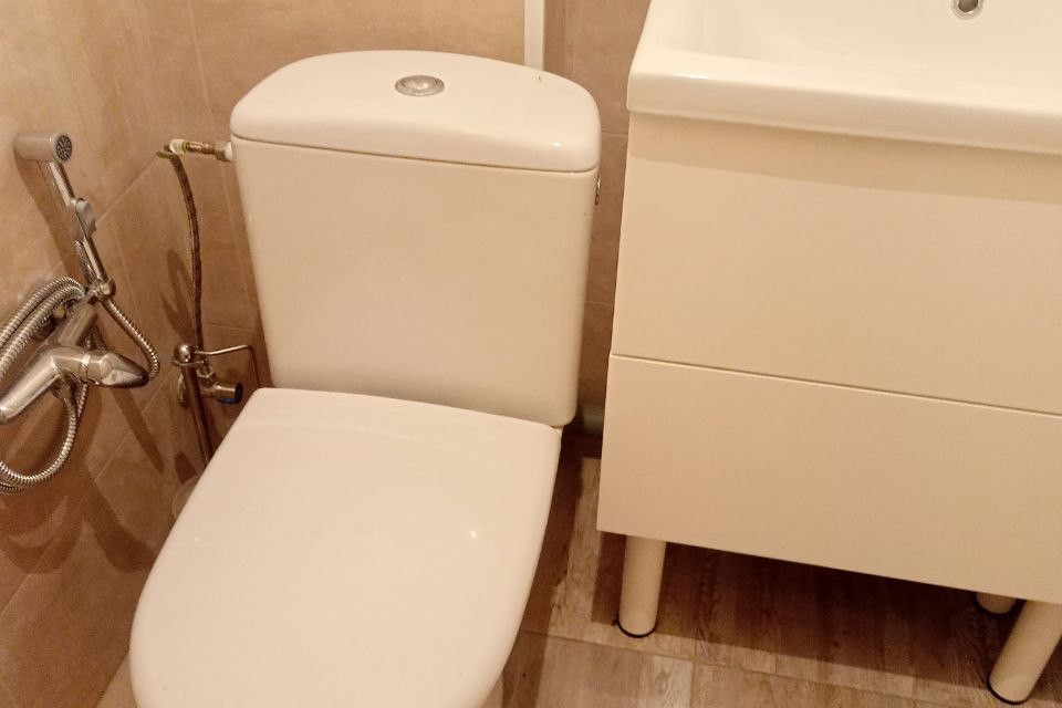 Продаётся 2-комнатная квартира, 42.7 м²