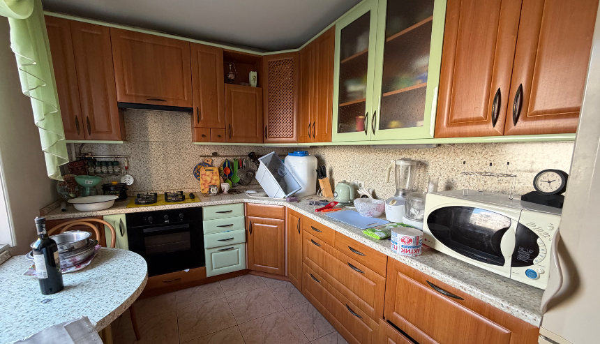 Продаётся 4-комнатная квартира, 90 м²