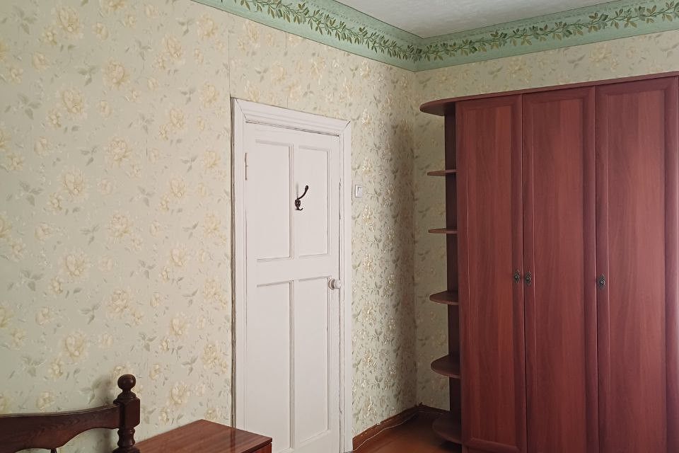 Продаётся 1-комнатная квартира, 42 м²