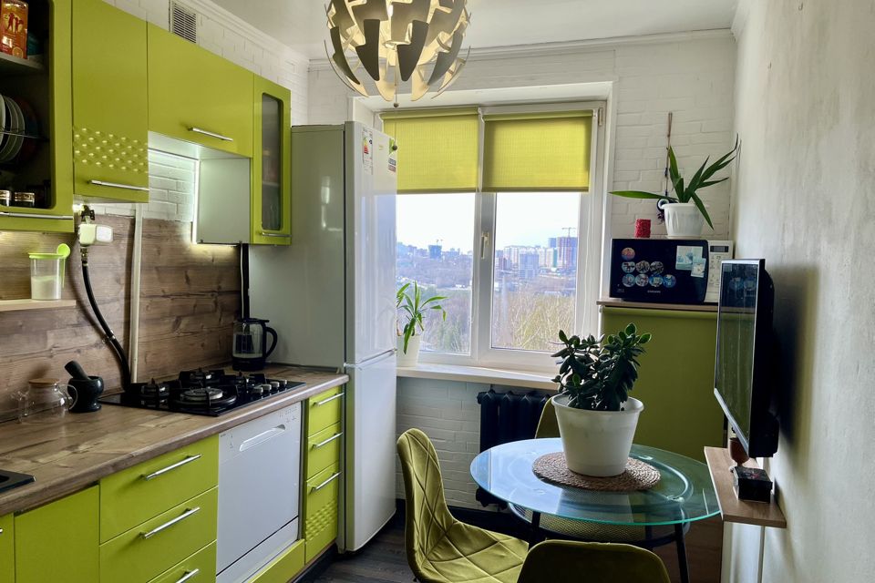 Продаётся 3-комнатная квартира, 58 м²