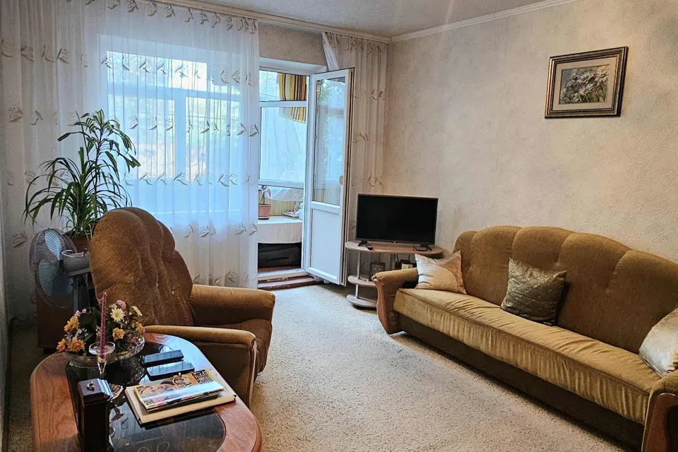 Продаётся 2-комнатная квартира, 57 м²