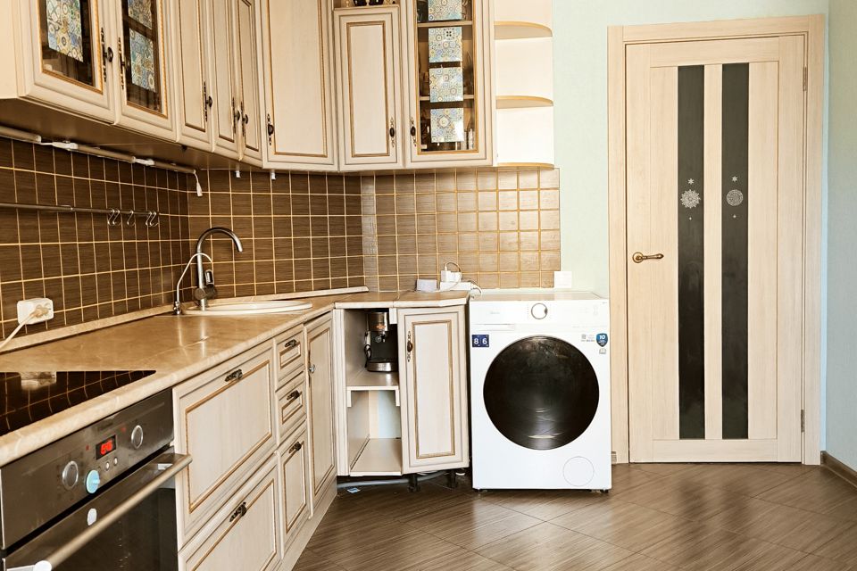 Продаётся 3-комнатная квартира, 72.4 м²