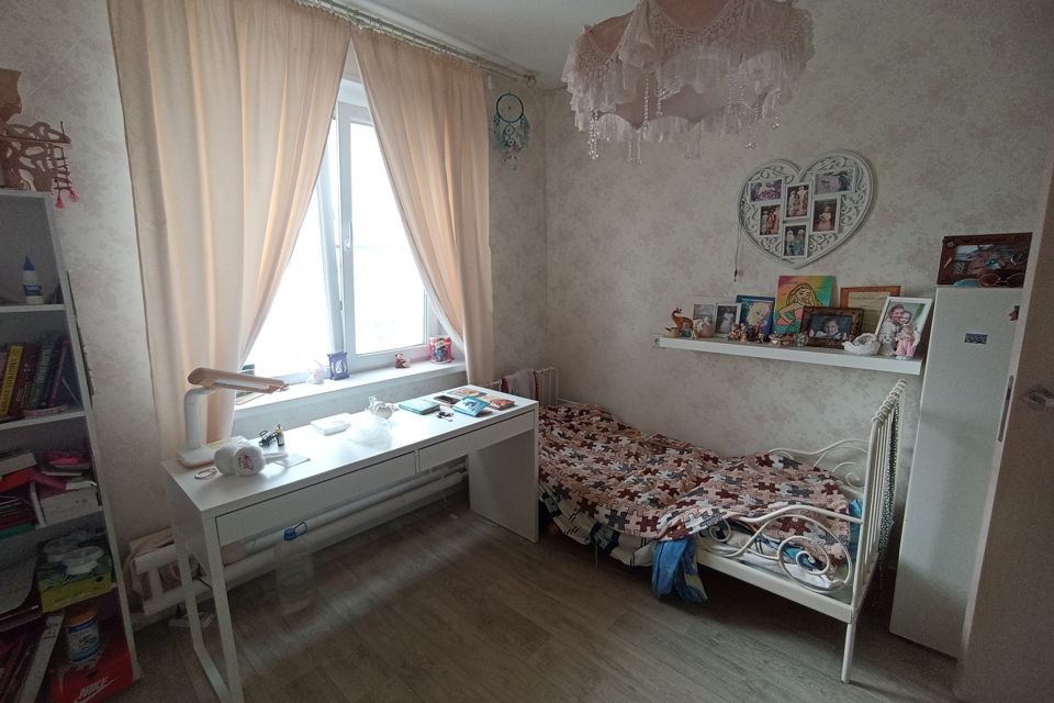 Продаётся 3-комнатная квартира, 65.8 м²
