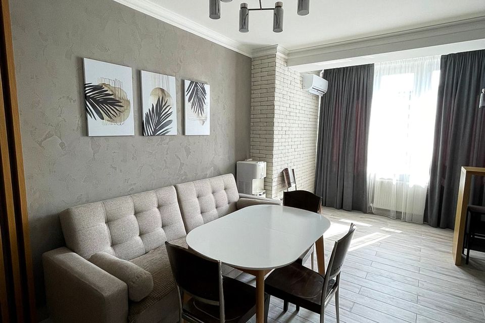 Продаётся 2-комнатная квартира, 87.2 м²