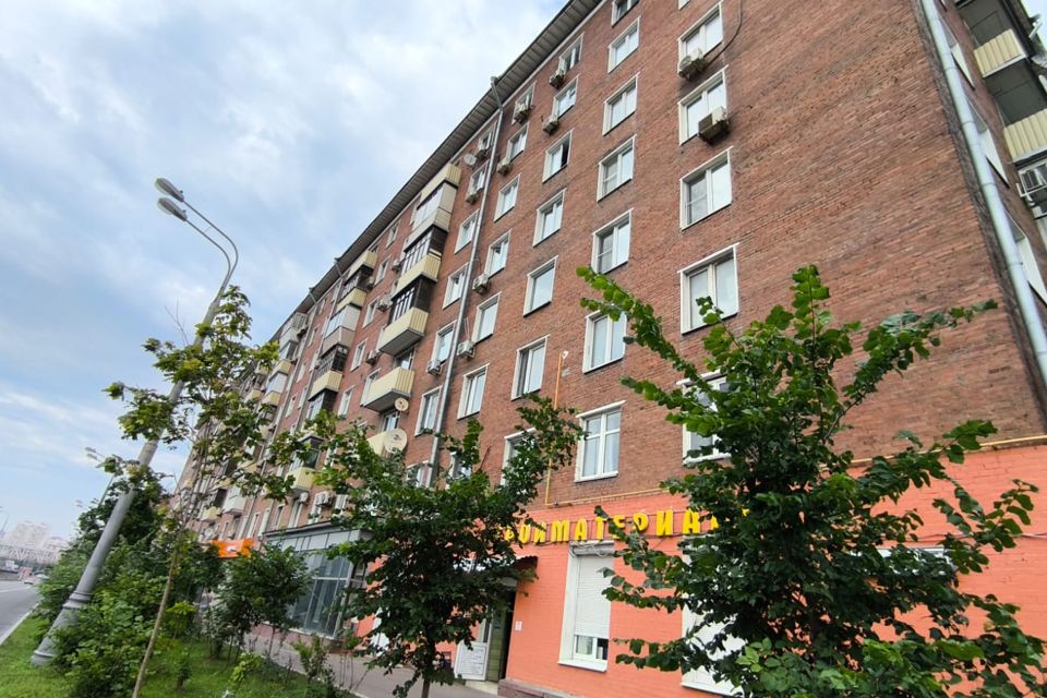Продаётся 2-комнатная квартира, 56.8 м²