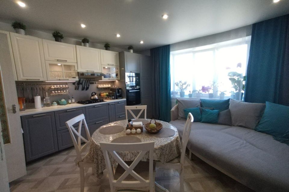 Продаётся 3-комнатная квартира, 66.1 м²