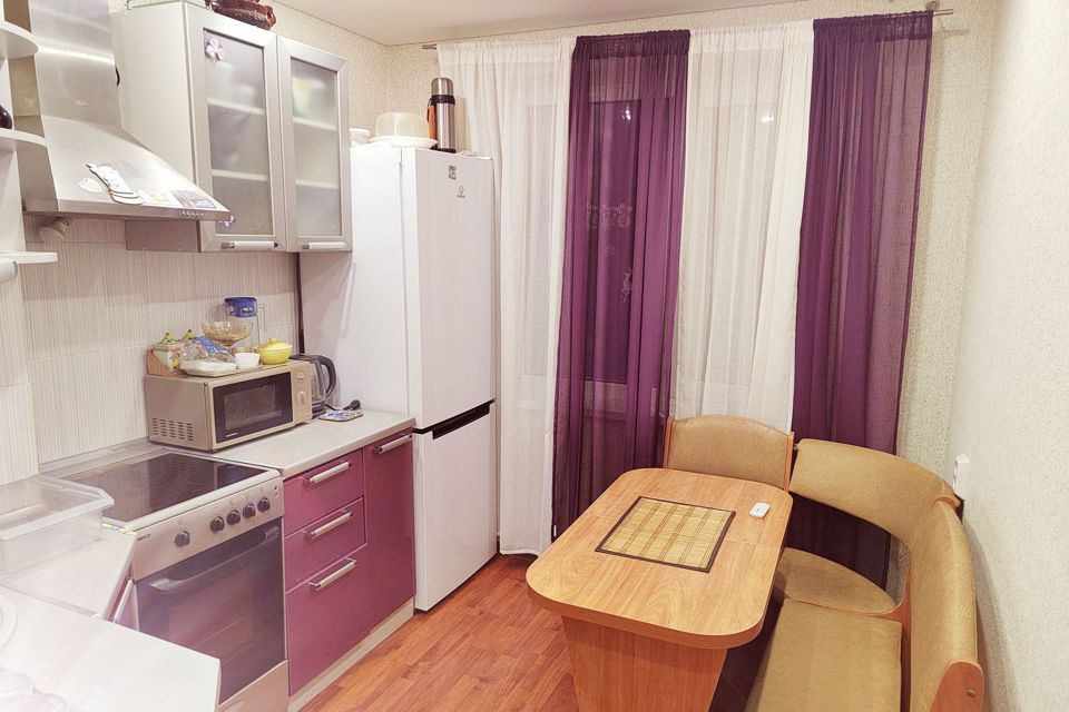 Продаётся 3-комнатная квартира, 59.4 м²