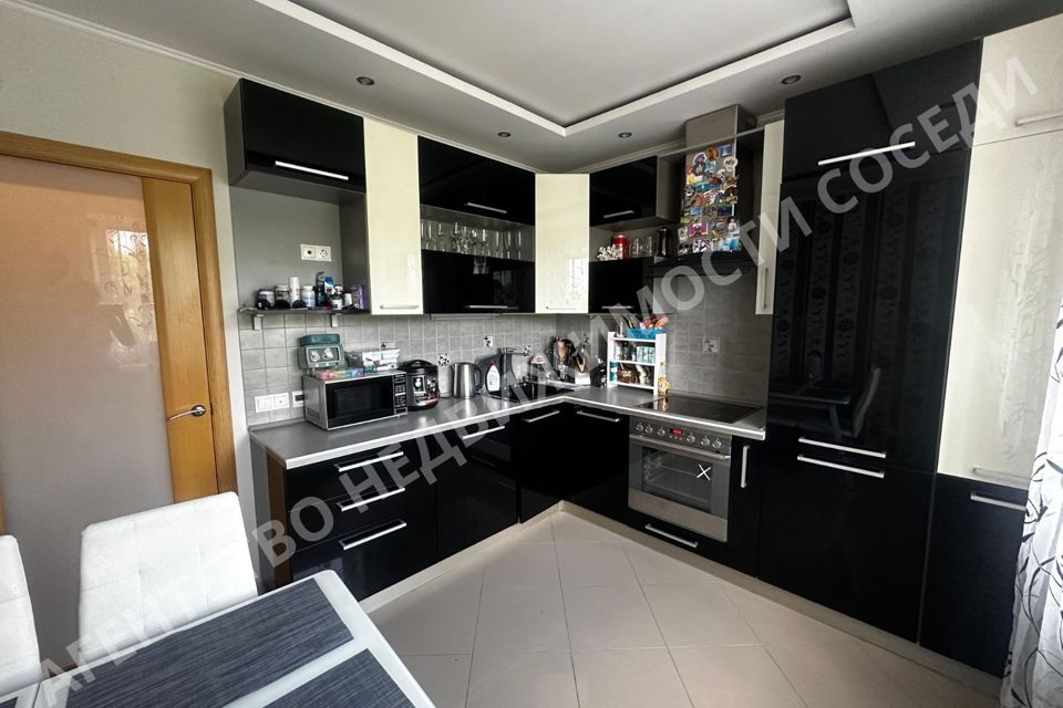 Продаётся 1-комнатная квартира, 35.3 м²