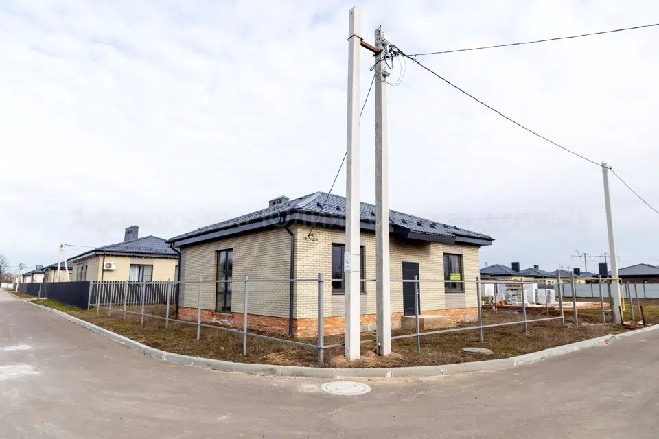 Продаётся 1-этажный дом, 94 м²