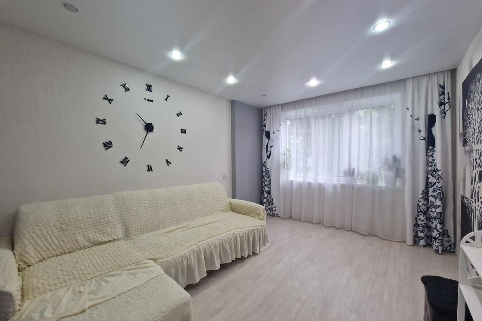 Продаётся 3-комнатная квартира, 70.4 м²