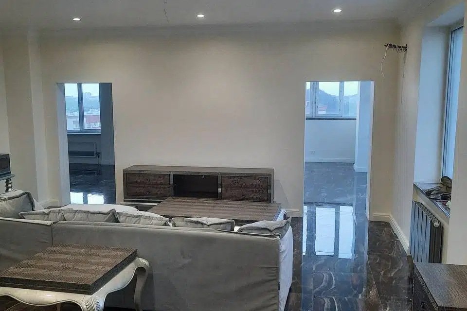 Продаётся 4-комнатная квартира, 145 м²