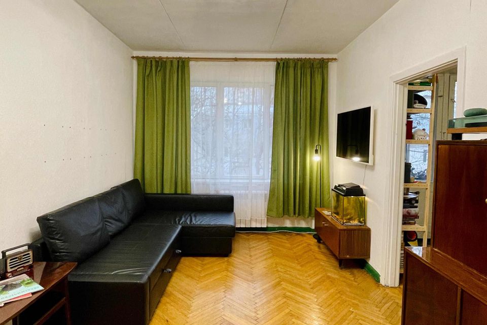 Продаётся 3-комнатная квартира, 49.9 м²