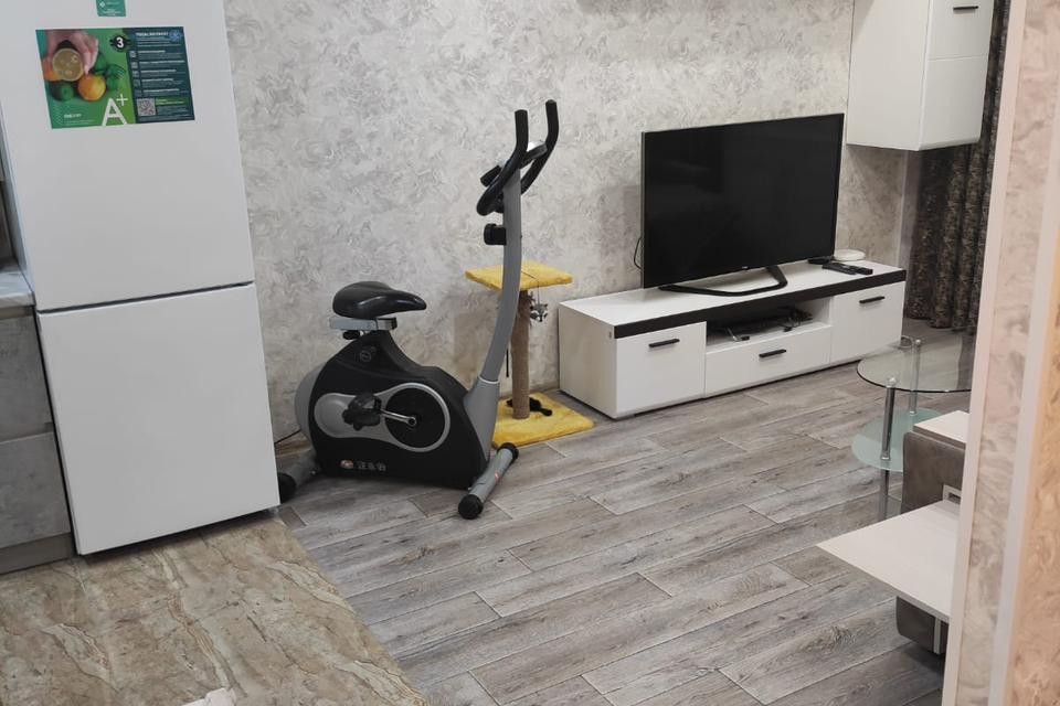 Продаётся 1-комнатная квартира, 63.9 м²