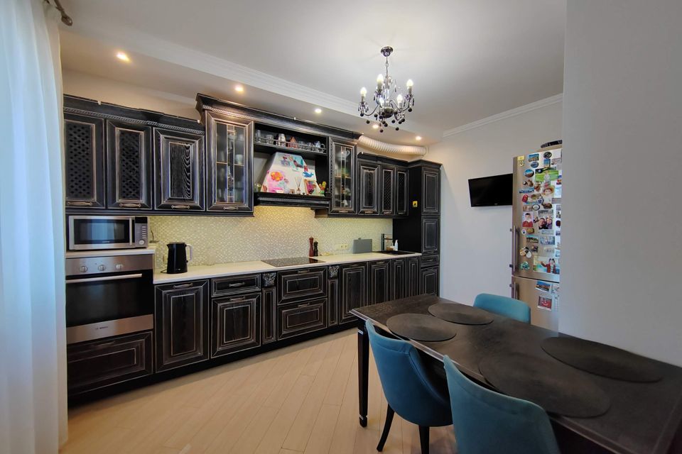 Продаётся 3-комнатная квартира, 85.7 м²