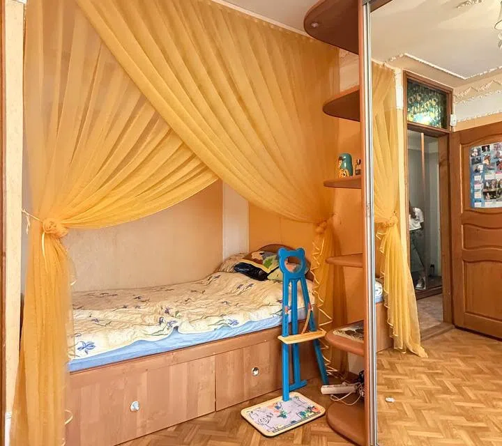 Продаётся 2-комнатная квартира, 42 м²