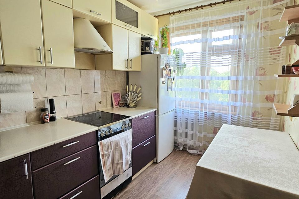 Продаётся 3-комнатная квартира, 60.3 м²