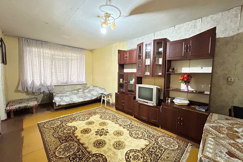 Продаётся 2-комнатная квартира, 42.6 м²