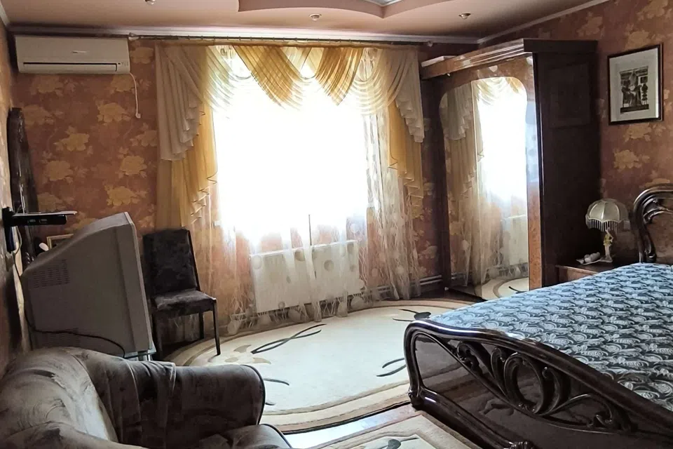 Продаётся 2-этажный дом, 231 м²