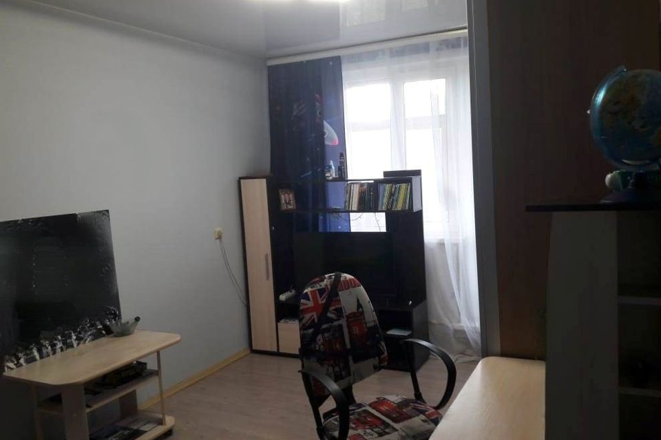 Продаётся 4-комнатная квартира, 63 м²