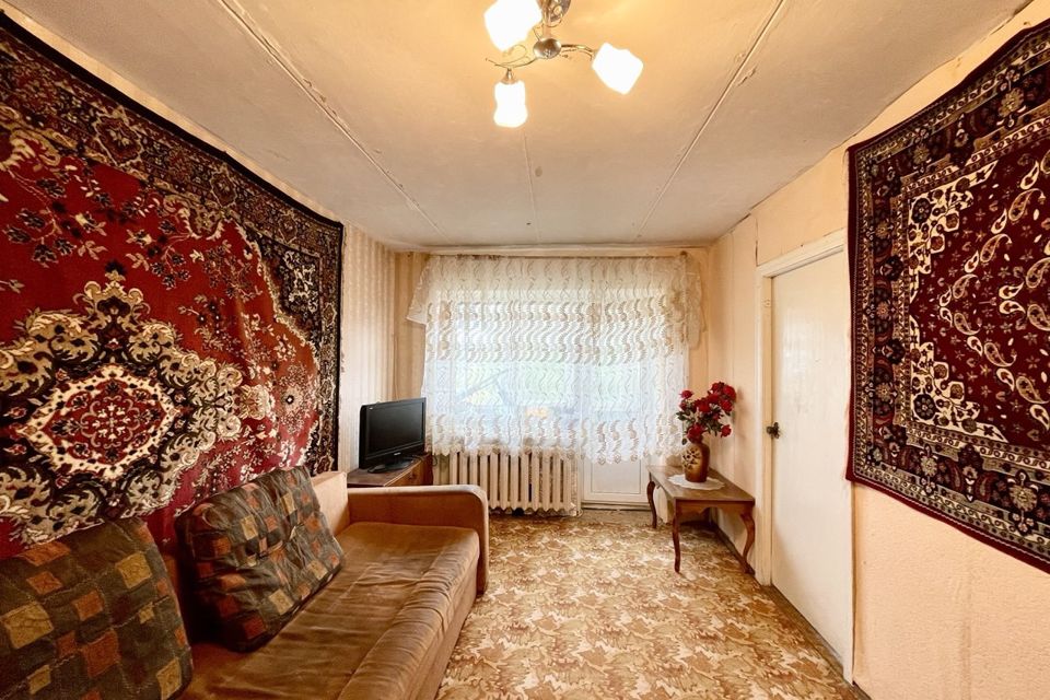 Продаётся 3-комнатная квартира, 43.1 м²