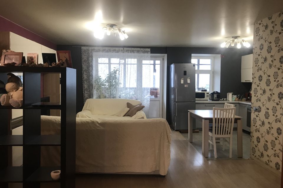 Продаётся 2-комнатная квартира, 58.6 м²