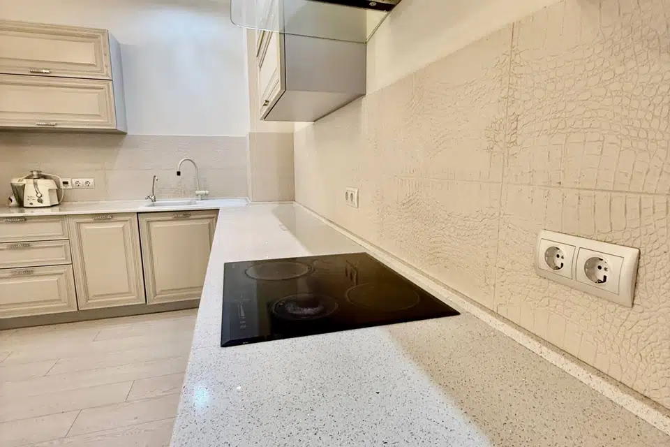 Продаётся 3-комнатная квартира, 108.6 м²