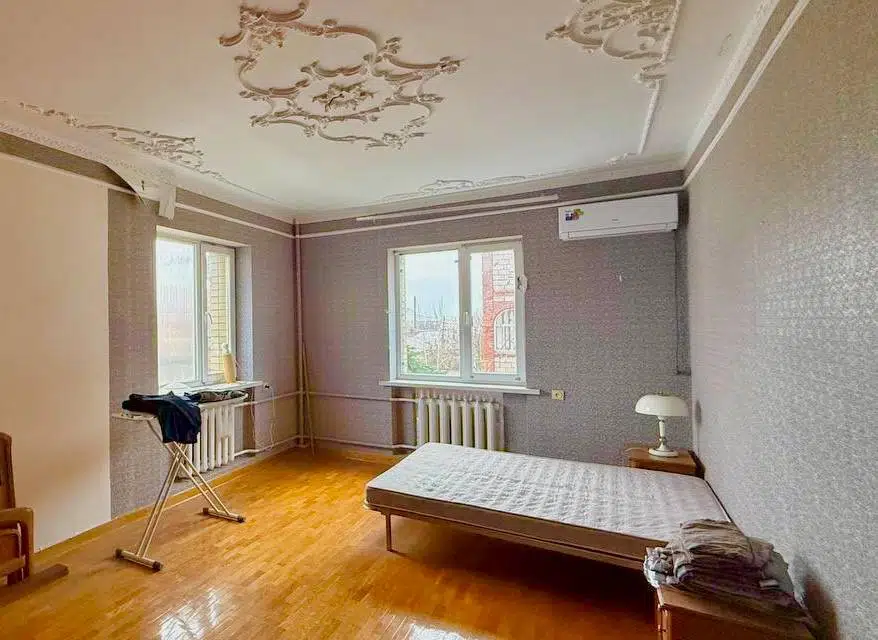 Продаётся 3-этажный дом, 390 м²