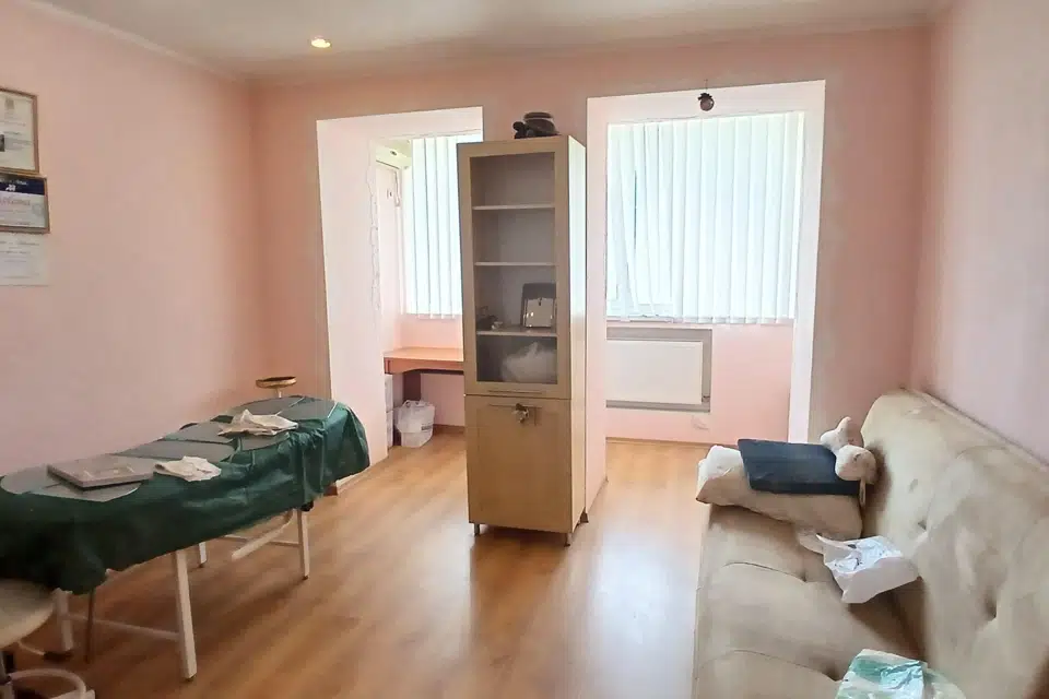 Продаётся 3-комнатная квартира, 73 м²