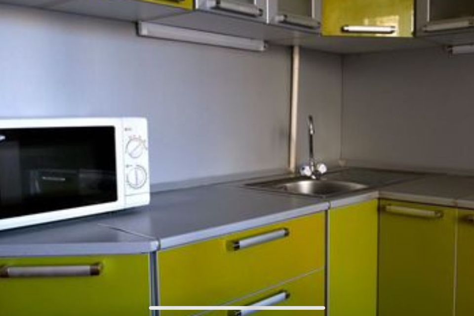 Продаётся 3-комнатная квартира, 63.6 м²