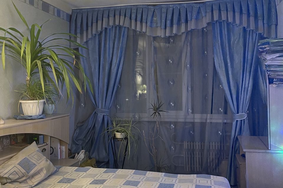 Продаётся 4-комнатная квартира, 67.5 м²