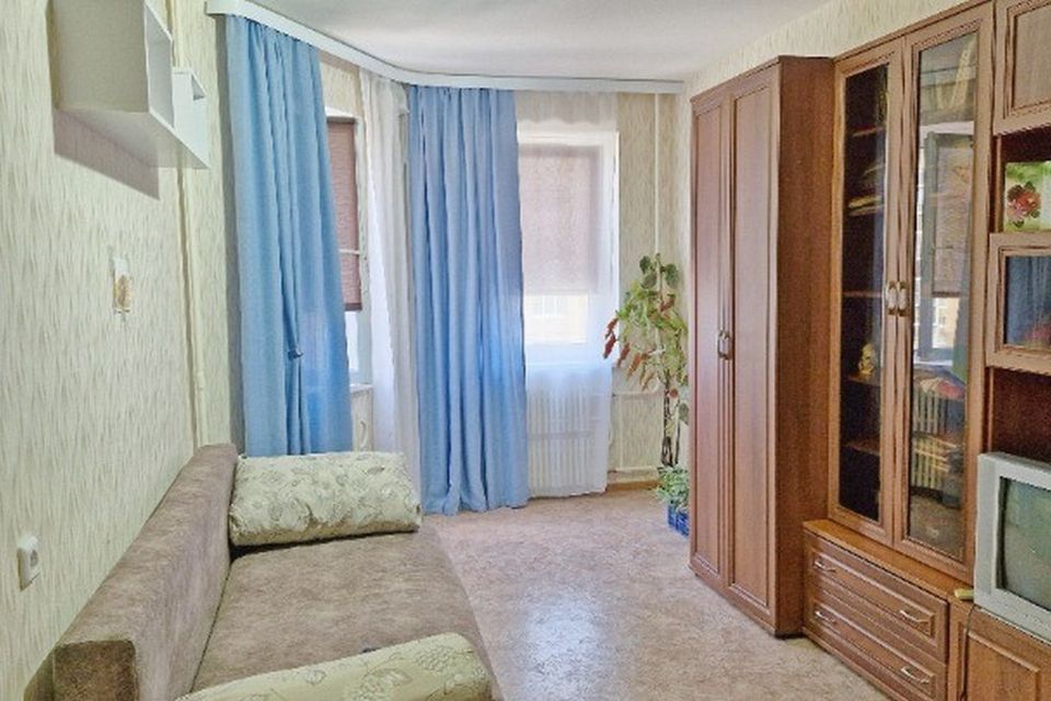 Продаётся 1-комнатная квартира, 38 м²
