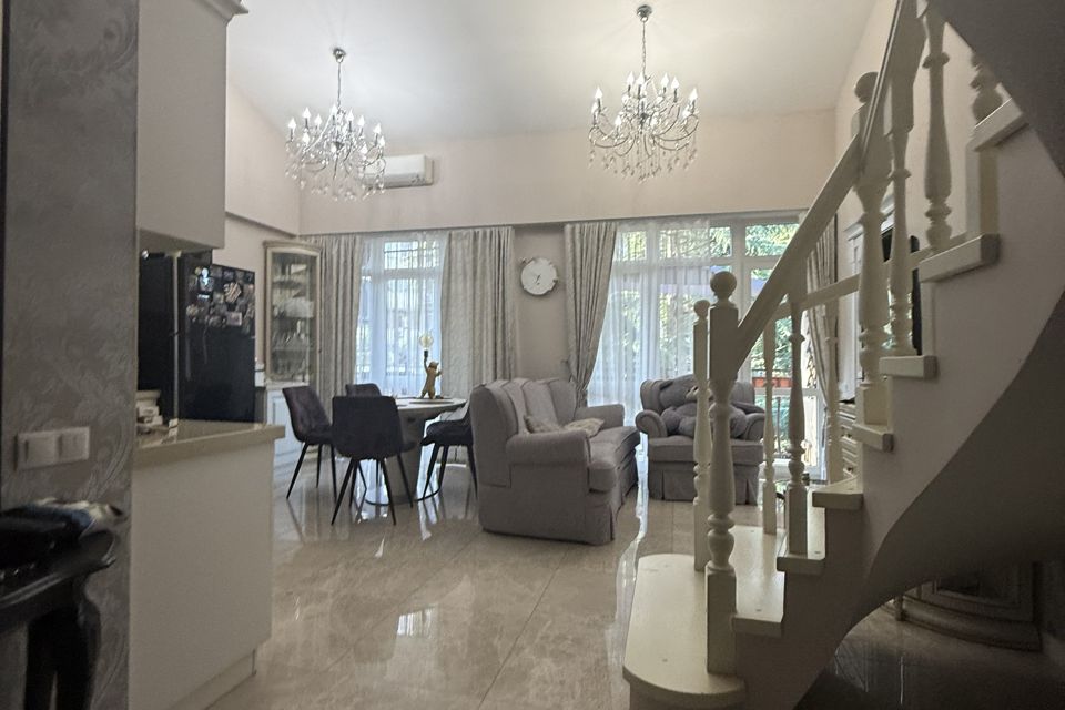 Продаётся 3-комнатная квартира, 94.6 м²