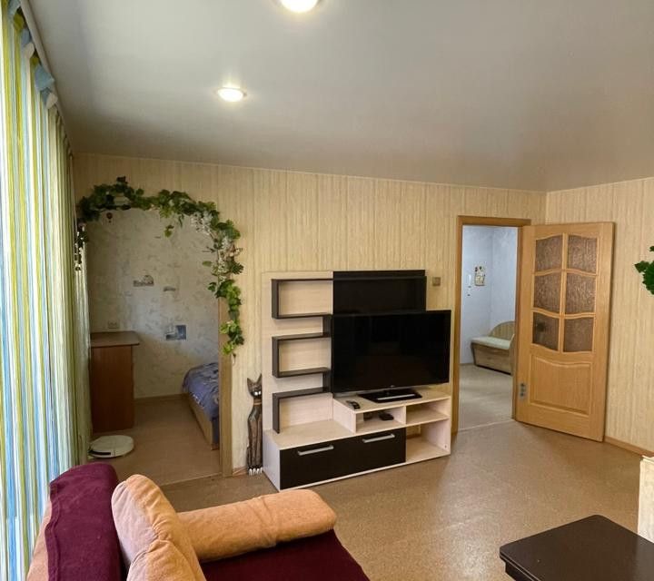 Продаётся 3-комнатная квартира, 49 м²