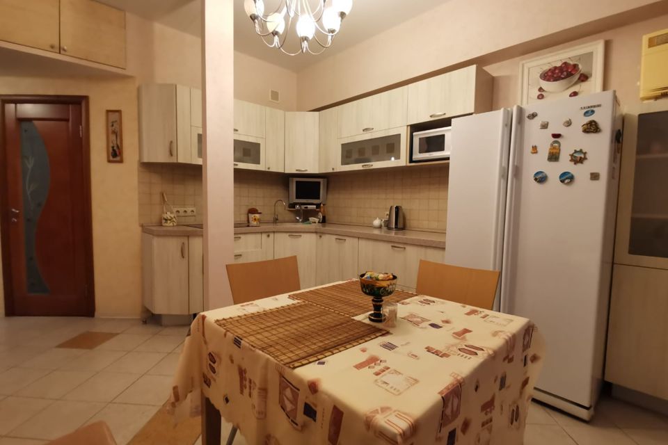 Продаётся 2-комнатная квартира, 61.1 м²