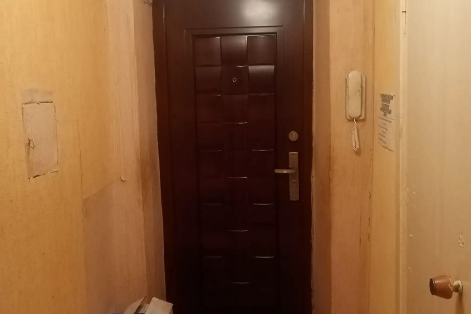 Продаётся 3-комнатная квартира, 41.5 м²