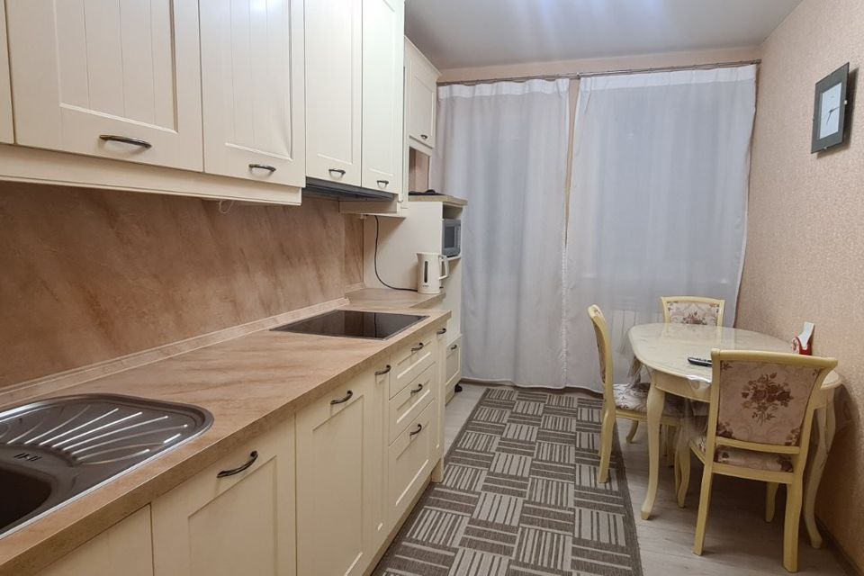 Продаётся 2-комнатная квартира, 60.8 м²