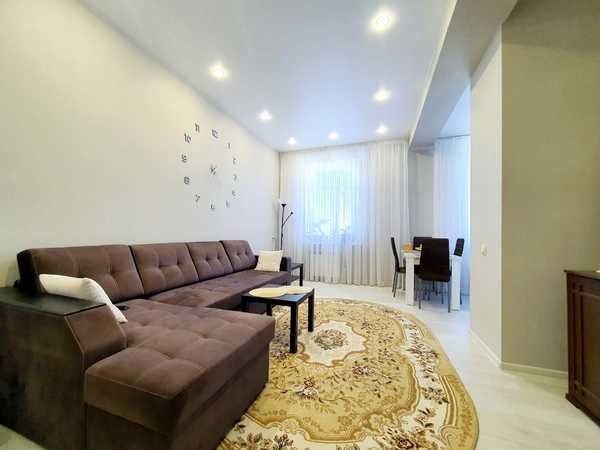 Продаётся 2-комнатная квартира, 56.5 м²