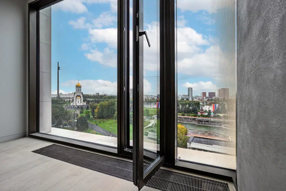 Продаётся 4-комнатная квартира, 149 м²