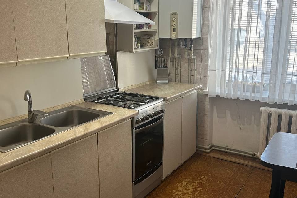 Продаётся 4-комнатная квартира, 87 м²