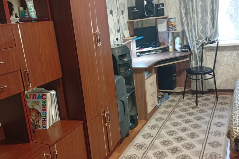 Продаётся комната в 1-комн. квартире, 12.4 м²