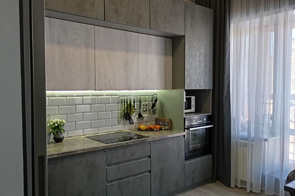 Продаётся 4-комнатная квартира, 81.1 м²