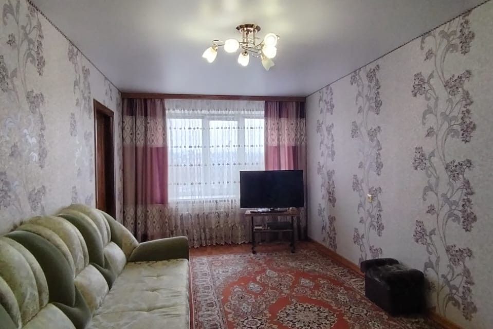 Продаётся 4-комнатная квартира, 61 м²