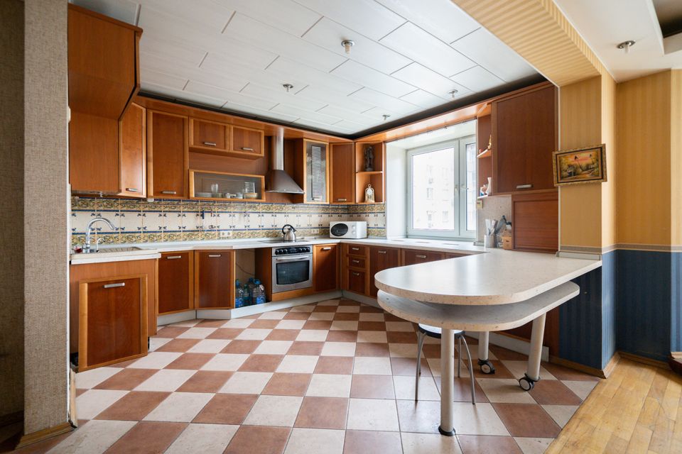 Продаётся комната в 4-комн. квартире, 32.42 м²