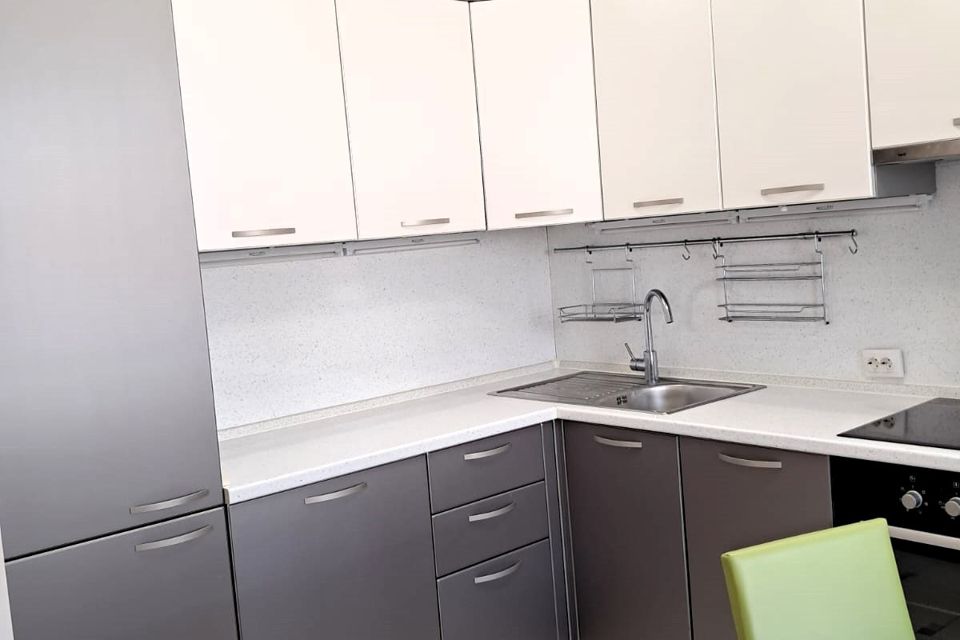 Продаётся 3-комнатная квартира, 64.2 м²