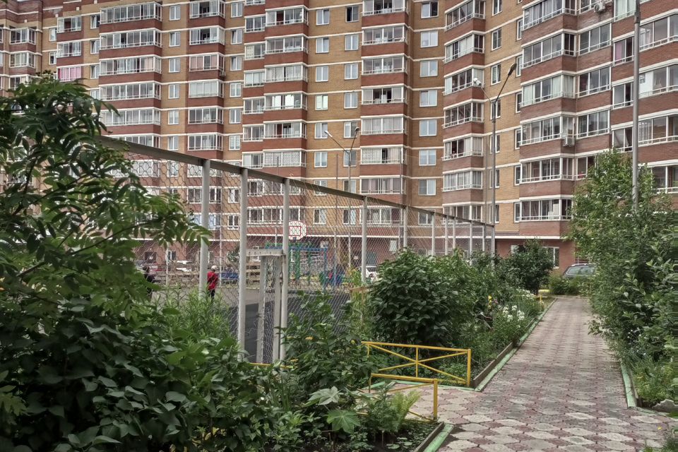 Продаётся 2-комнатная квартира, 71 м²