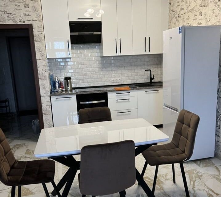 Сдаётся 2-комнатная квартира, 53 м²