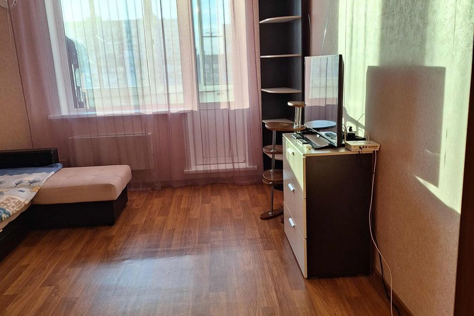 Продаётся 1-комнатная квартира, 42 м²