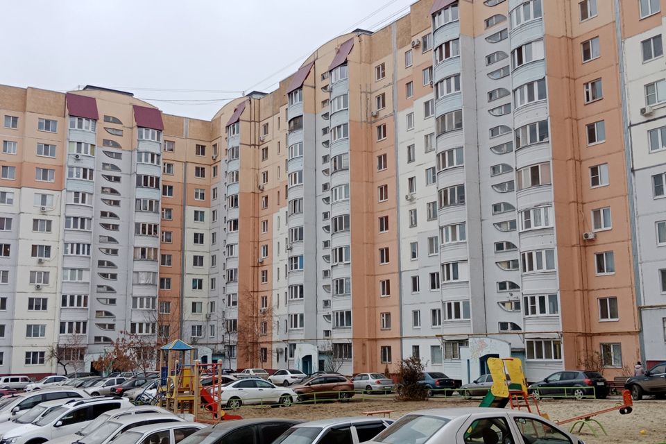 Продаётся 2-комнатная квартира, 57.5 м²