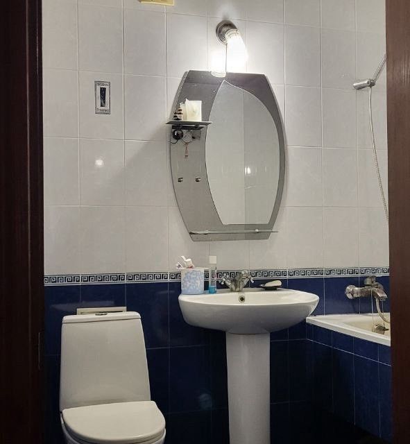 Продаётся 4-комнатная квартира, 70 м²
